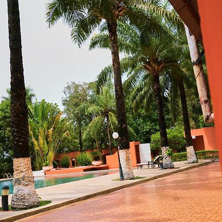 Dunia Hotel Bissau Buitenkant foto