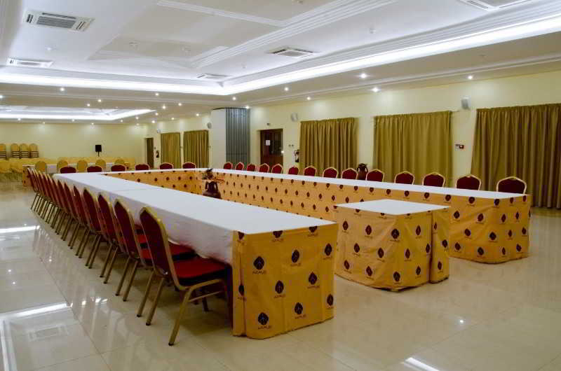 Dunia Hotel Bissau Buitenkant foto