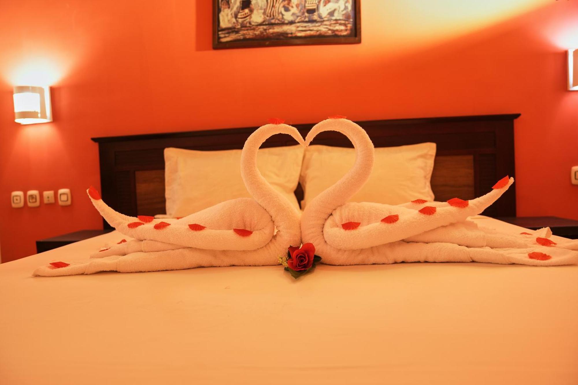 Dunia Hotel Bissau Buitenkant foto