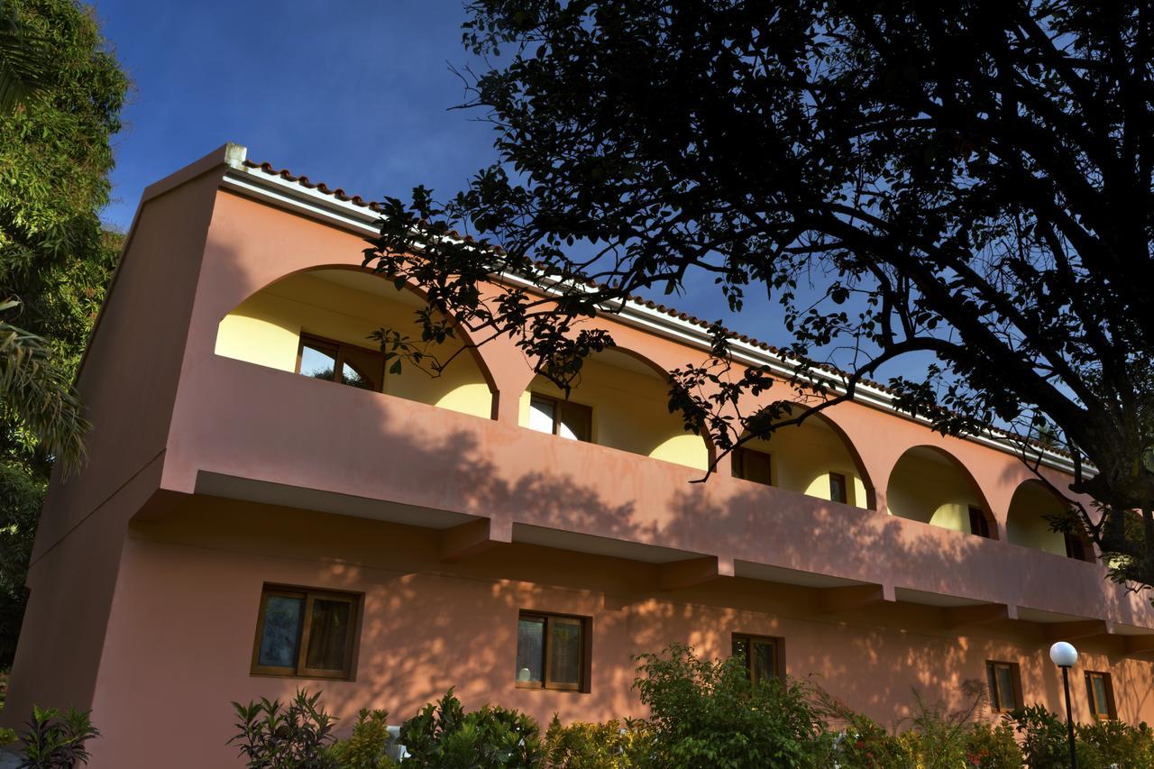 Dunia Hotel Bissau Buitenkant foto
